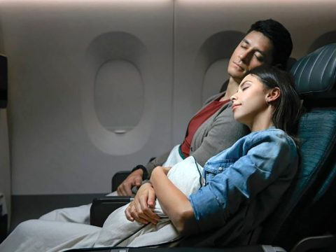 How to avoid Jet Lag using 3 simple methods